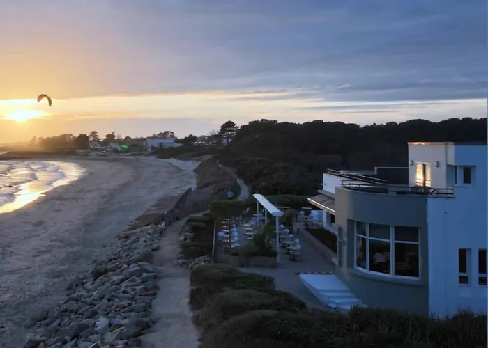 Logis Hotel Les Mouettes Restaurant Erin - Larmor Plage, Proche De Lorient