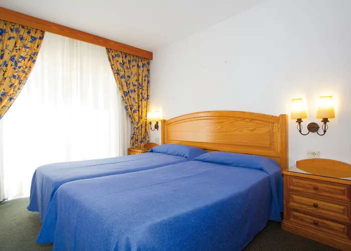 Hotel Riu Oliva Beach Resort