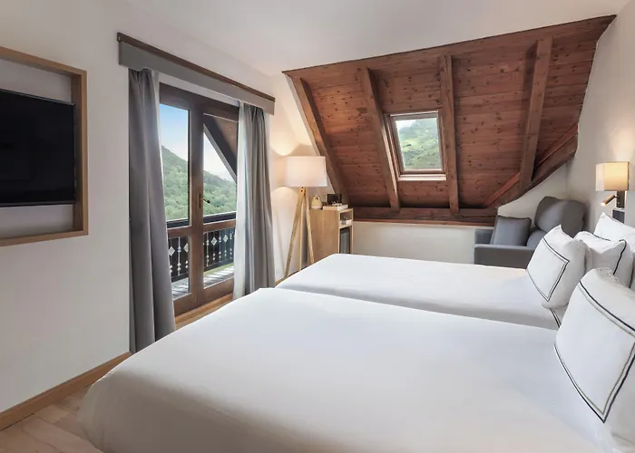 Hotel Yoy Tredos