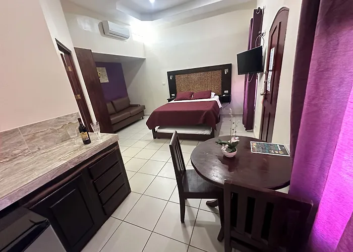 Las Brisas Resort&Villas