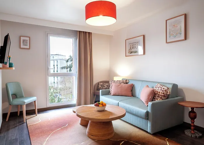 Residhome Paris-Guyancourt