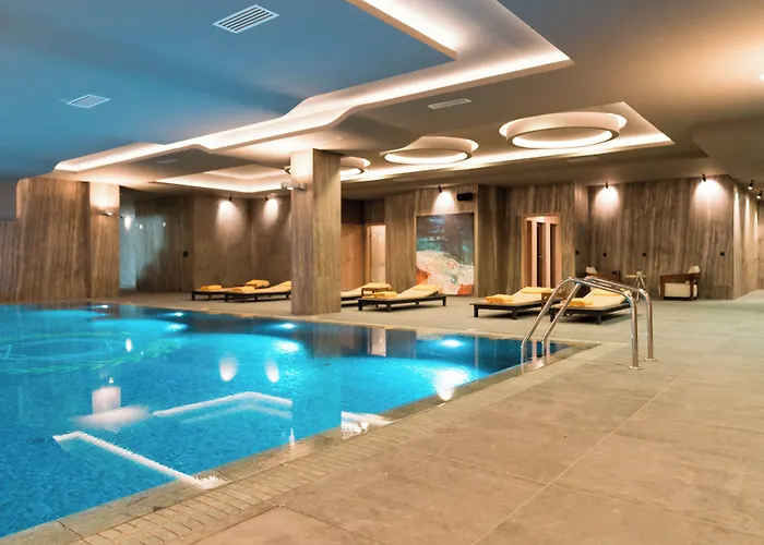 Emerald Hotel