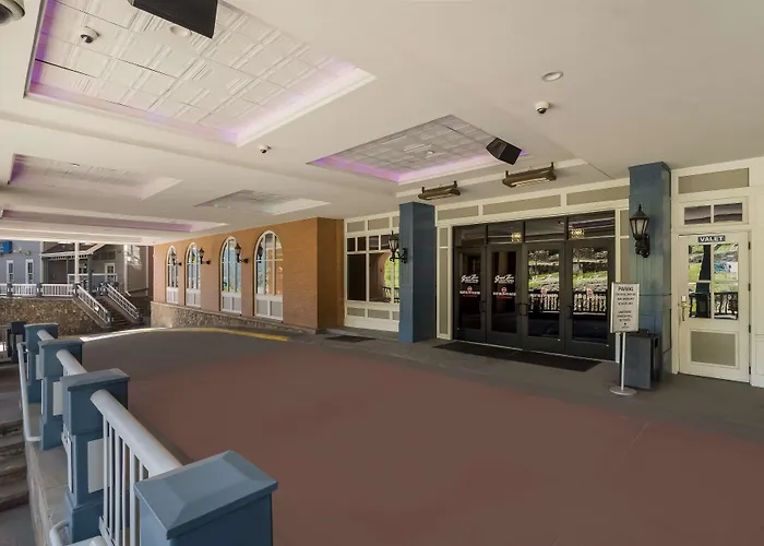 Grand Z Hotel Casino By Red Lion Hotels (Adults Only)
