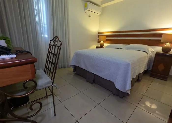 Hotel Casa Del Arbol