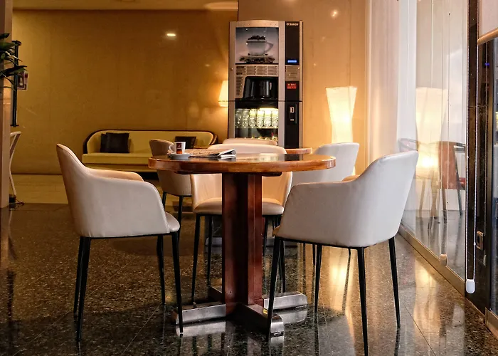 Hotel Reconquista
