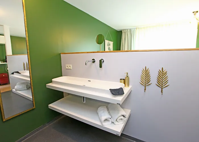 La Petite Couronne, Ecolodge&Lofts