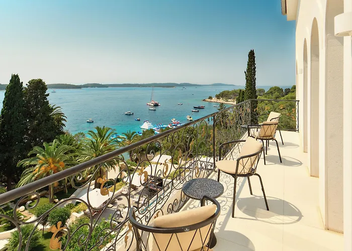 Hotel Moeesy, Blue & Green Oasis - Adults Only