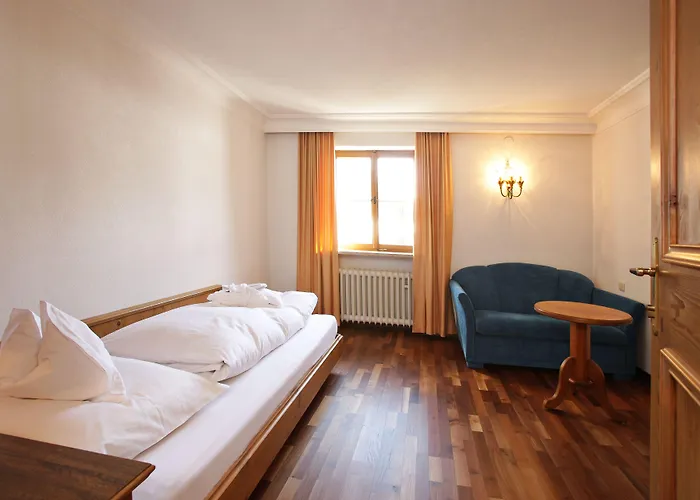 Hinterwies – Ski In / Lodge / Dine
