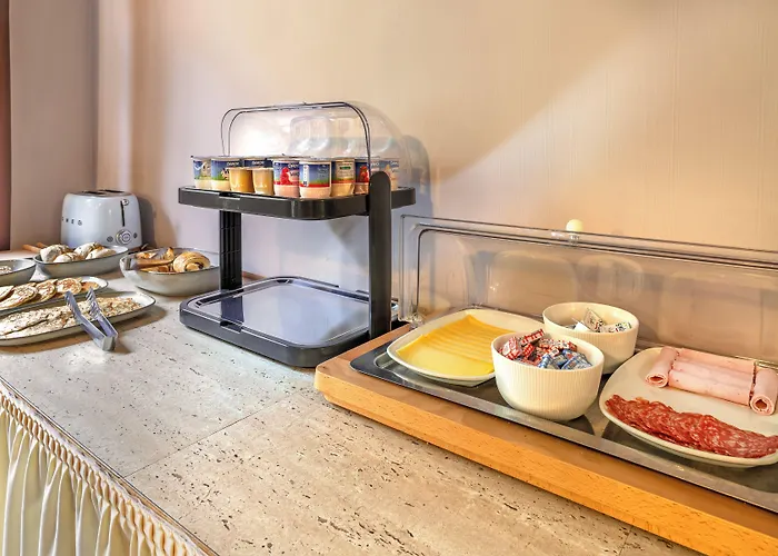 Logis Hotel De La Corniche
