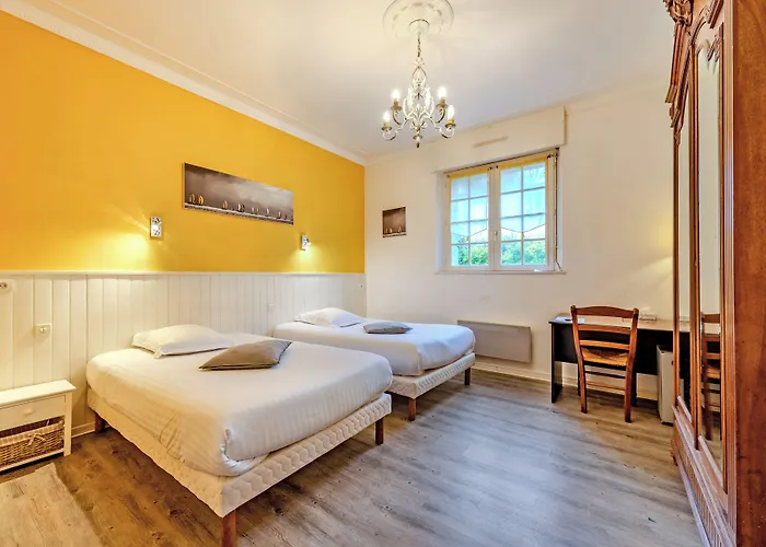 Logis Hotel De La Corniche