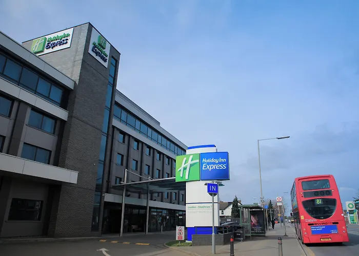 Holiday Inn Express London Heathrow T5 By Ihg