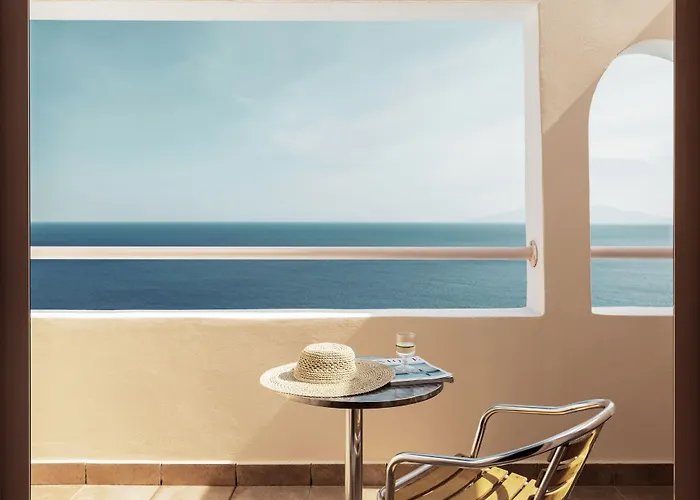 Canvas By Mitsis Family Village