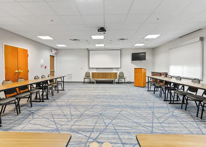 Holiday Inn Express Hotel & Suites Mount Airy By Ihg