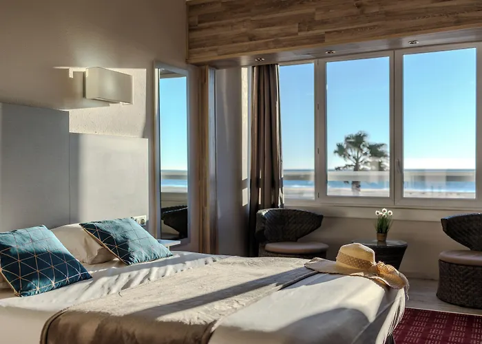 Logis Hôtel Mediterranee
