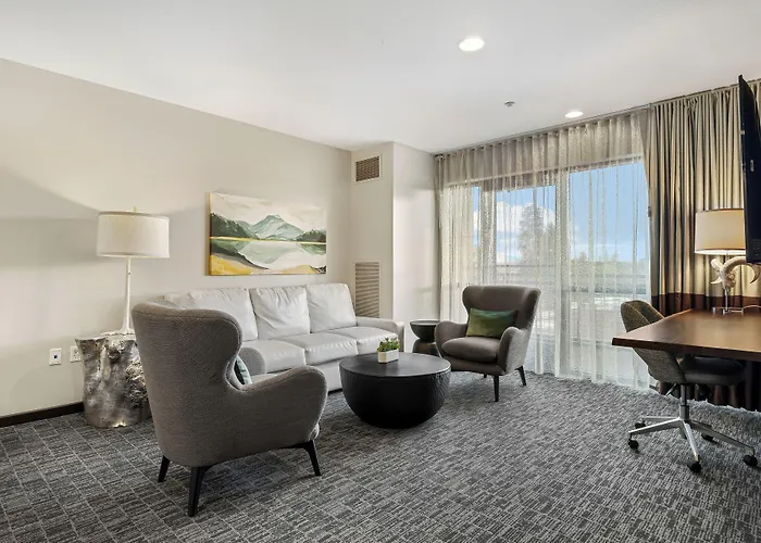 Oxford Hotel Bend