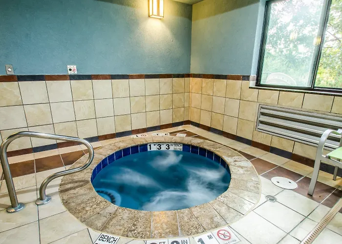 Holiday Inn Express & Suites - Olathe South By Ihg