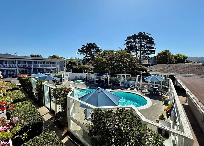 Monterey Bay Lodge
