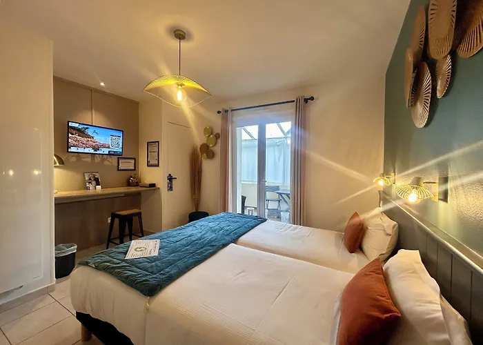 BRIT HOTEL CONFORT Lannion vers Perros-Guirec