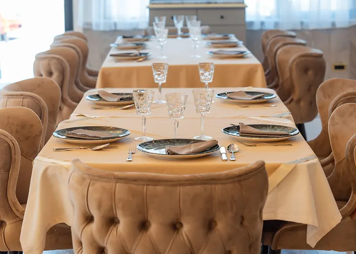 W Regal Boutique Hotel&Spa