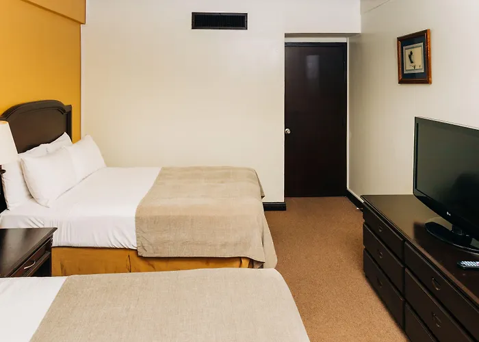 Plaza Hotel&Suites