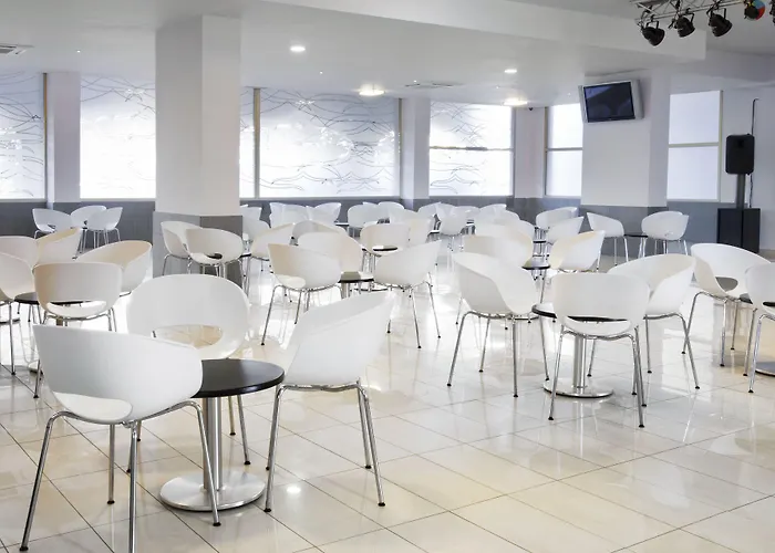 Kn Aparthotel Columbus