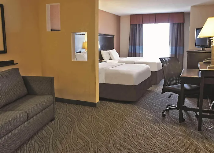 La Quinta By Wyndham Edmond