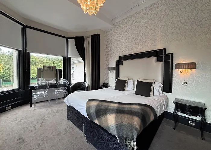 Richmond Park Hotel