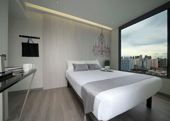 Hotel 81 Premier Princess
