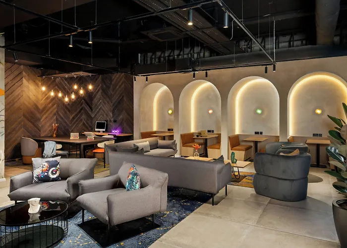 Moxy Belfast City
