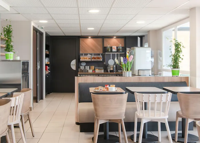 B&B Hotel Cholet Nord
