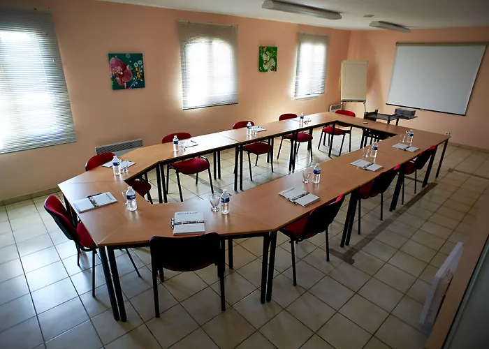 Residhotel Golf Grand Avignon