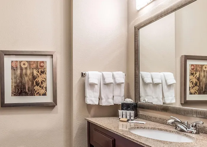 Red Lion Inn & Suites Mineral Wells