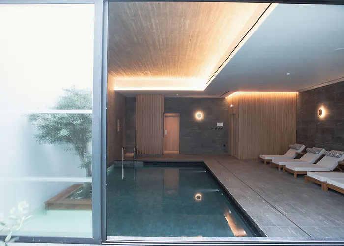 Anemi Hotel & Suites