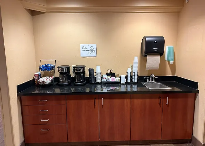 Richland Inn And Suites