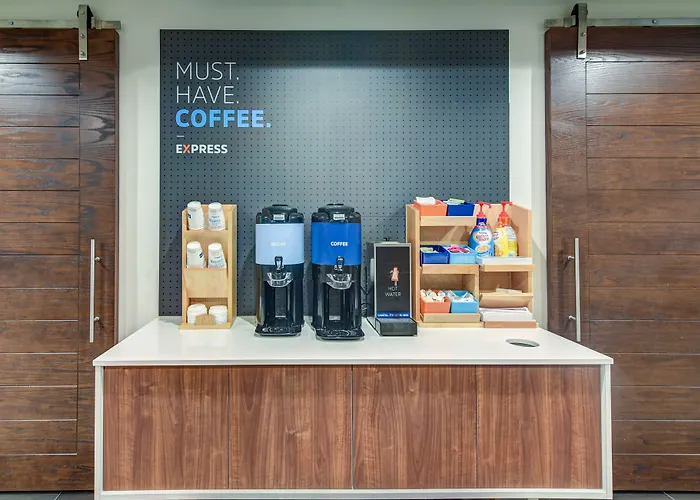 Holiday Inn Express Hotel & Suites Foley By Ihg