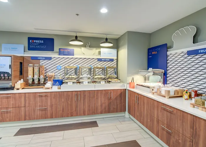 Holiday Inn Express Hotel & Suites Foley By Ihg
