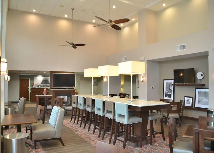 Hampton Inn & Suites Navarre