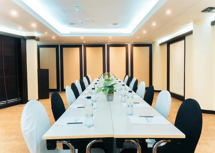 Kingsgate Hotel Abu Dhabi By Millennium