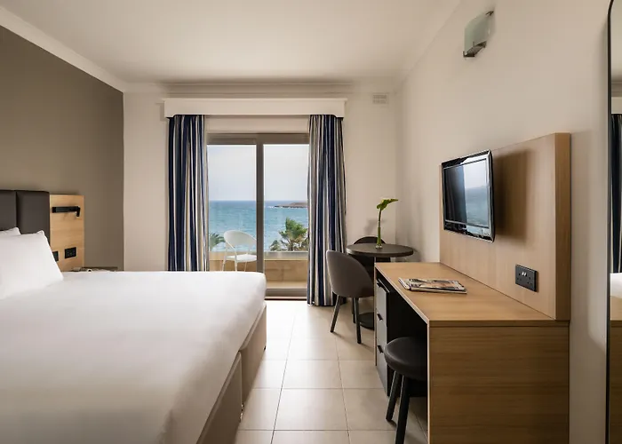 Qawra Palace Resort & Spa