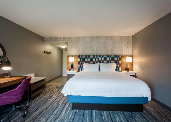 Hampton Inn & Suites Herndon-Reston
