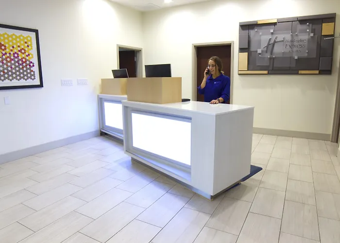 Holiday Inn Express Seguin By Ihg