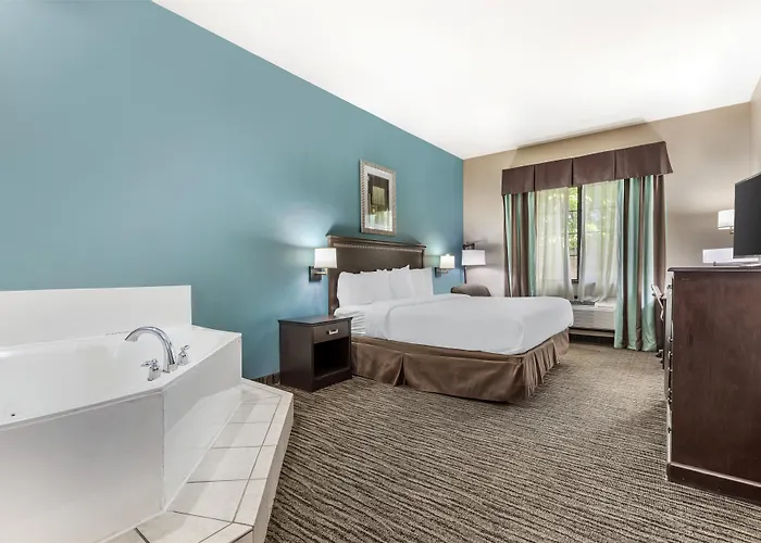 Best Western Mineola Inn