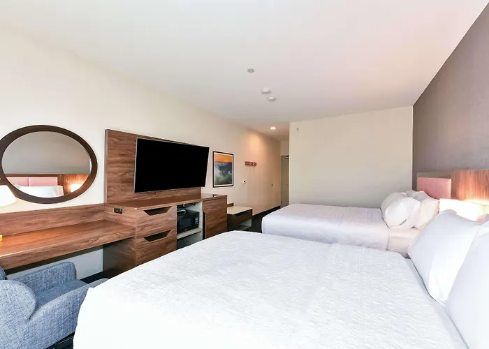 Hampton Inn & Suites Pittsburg