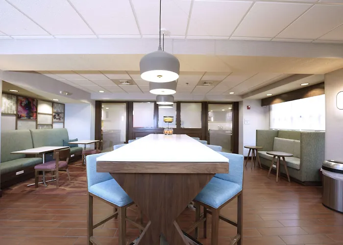 Hampton Inn Hays-North Of I-70