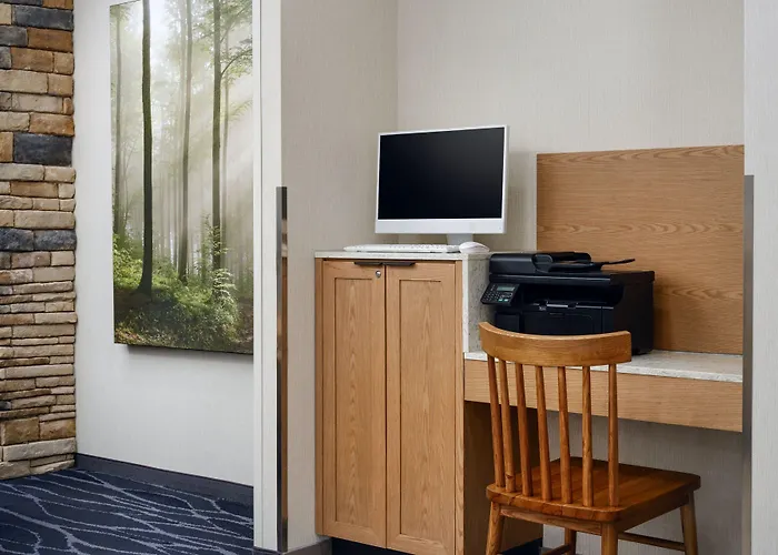 Fairfield Inn And Suites By Marriott Birmingham / Bessemer