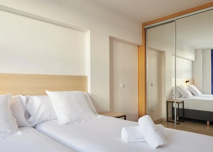 Iraipe Logrono Hotel