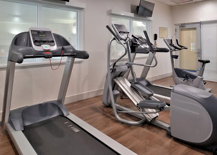 Holiday Inn Express Hotel & Suites Cincinnati - Mason By Ihg
