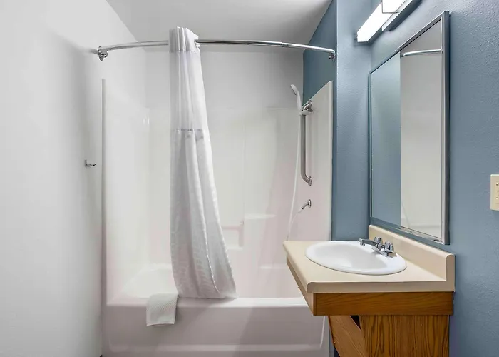 Extended Stay America Select Suites - Laredo