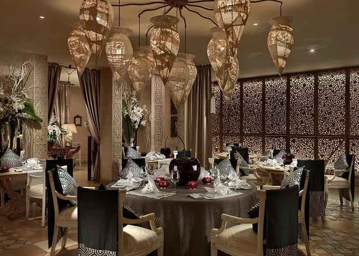 Royal Garden Villas, Luxury Hotel