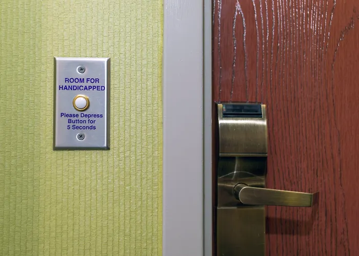 Holiday Inn Express Hotel & Suites Athens By Ihg
